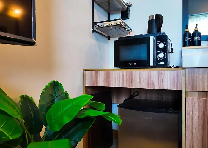 Near Sm Megamall 400mbps Netflix Hbo Apartment *